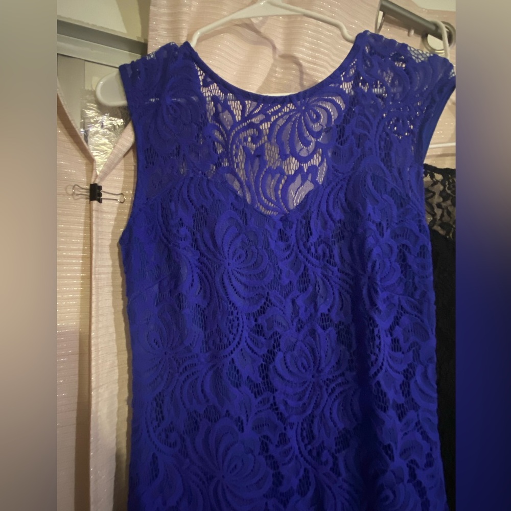 Large short sleeve blue lace dress